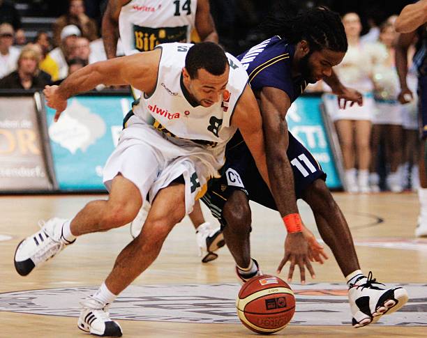 纪偏大的球 纪偏大的球