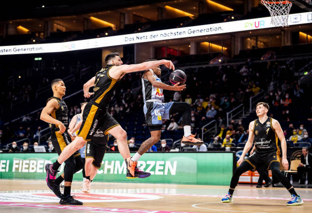 的反击和防 的反击和防