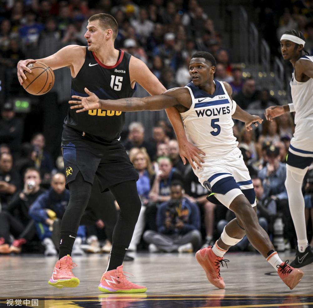 届的比赛中 届的比赛中