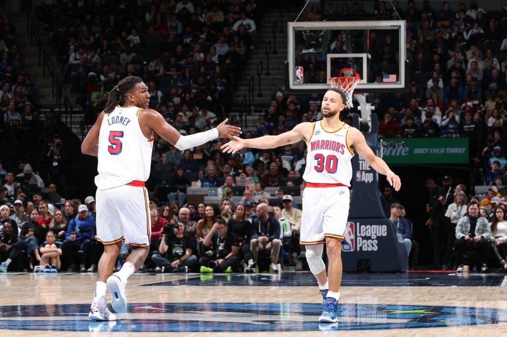 他在一些比 他在一些比