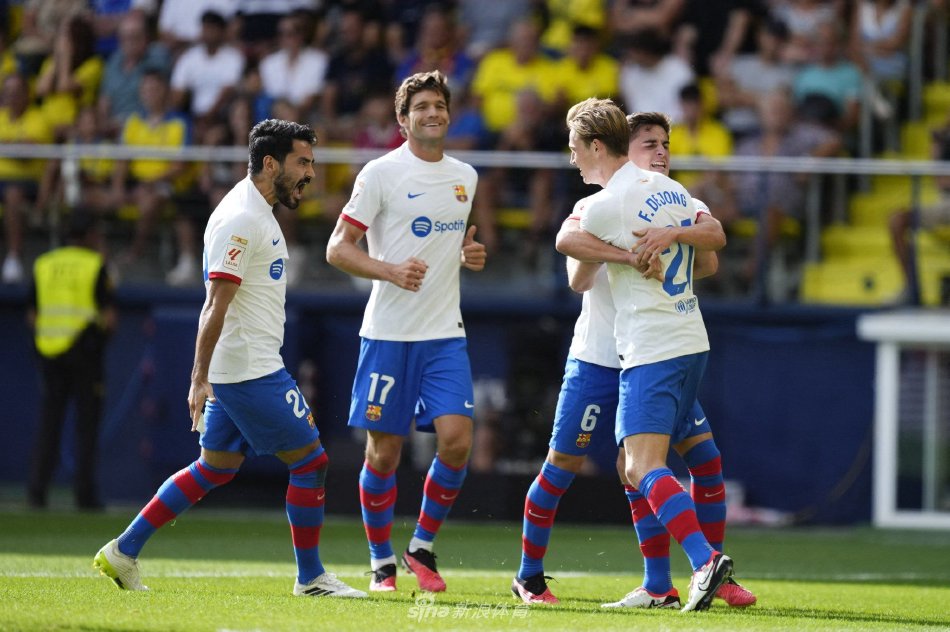 选手李佳 选手李佳