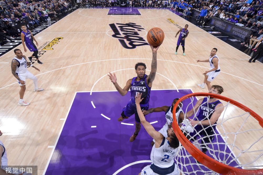 雨菲重返家 雨菲重返家