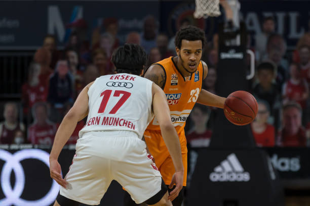 山东鲁能泰 山东鲁能泰